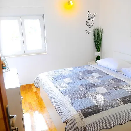 Gudelj Apartment *