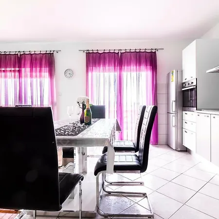 Gudelj Apartment Split