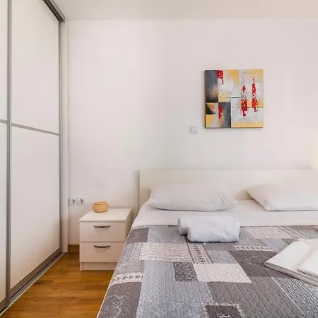 Gudelj Apartment Split